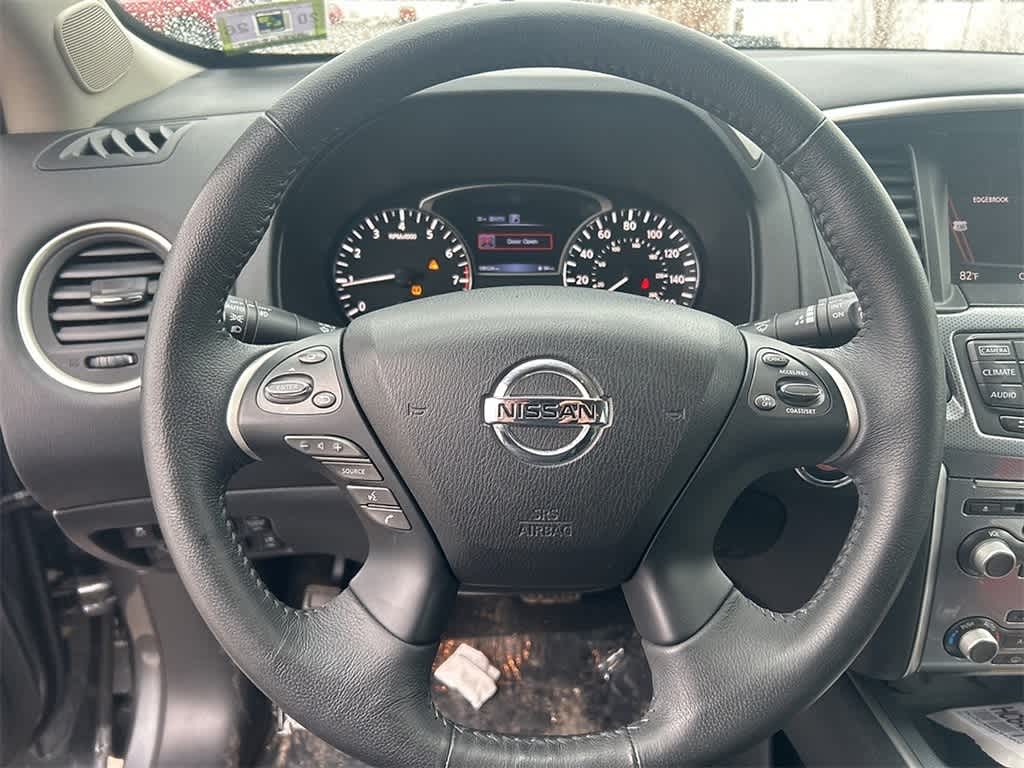 Thumbnail: 2017 Nissan Pathfinder - 17