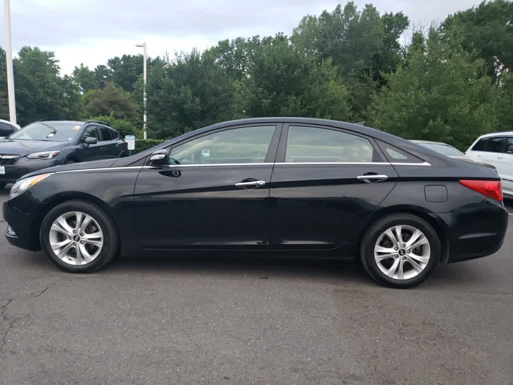 Thumbnail: 2013 Hyundai Sonata - 8