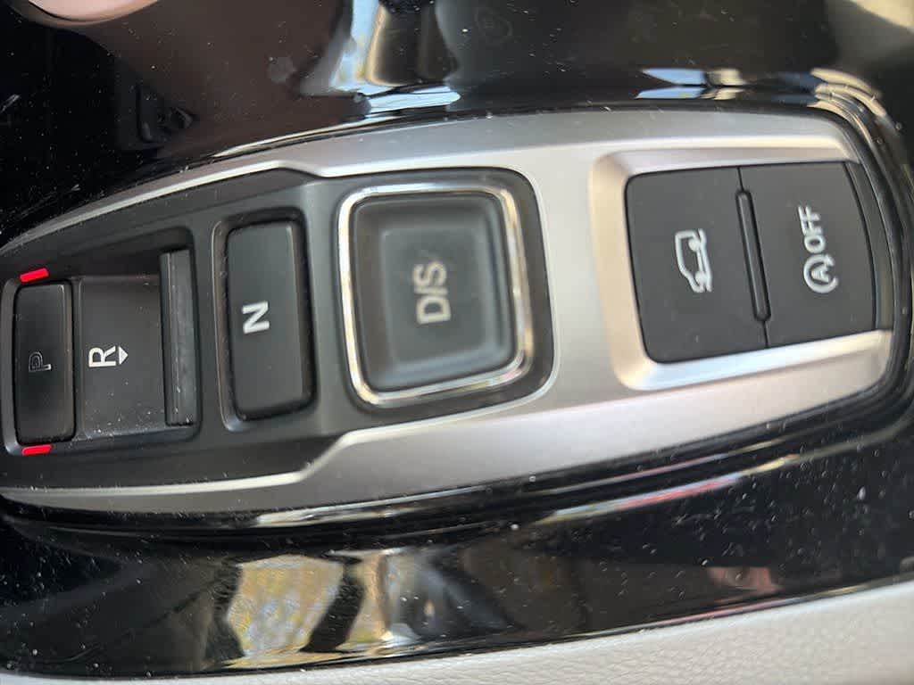 Thumbnail: 2016 Honda Pilot - 21