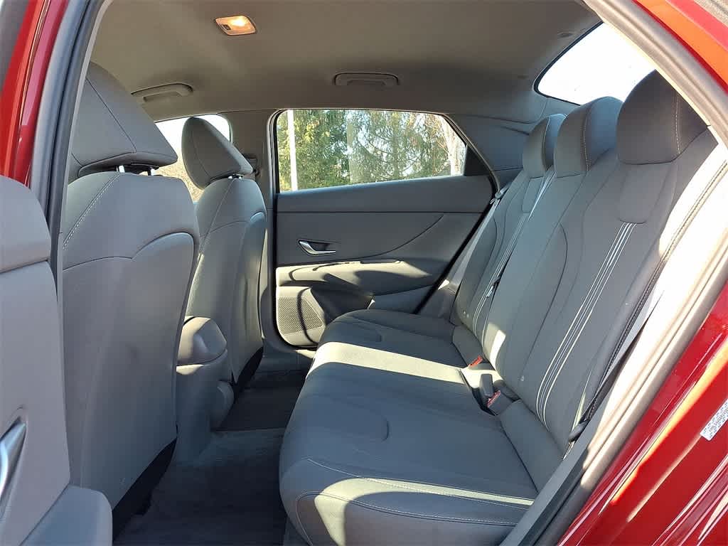 Thumbnail: 2023 Hyundai Elantra - 20