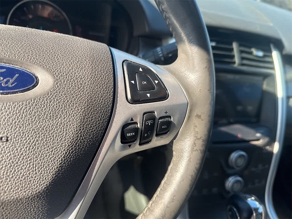 Thumbnail: 2011 Ford Edge - 10