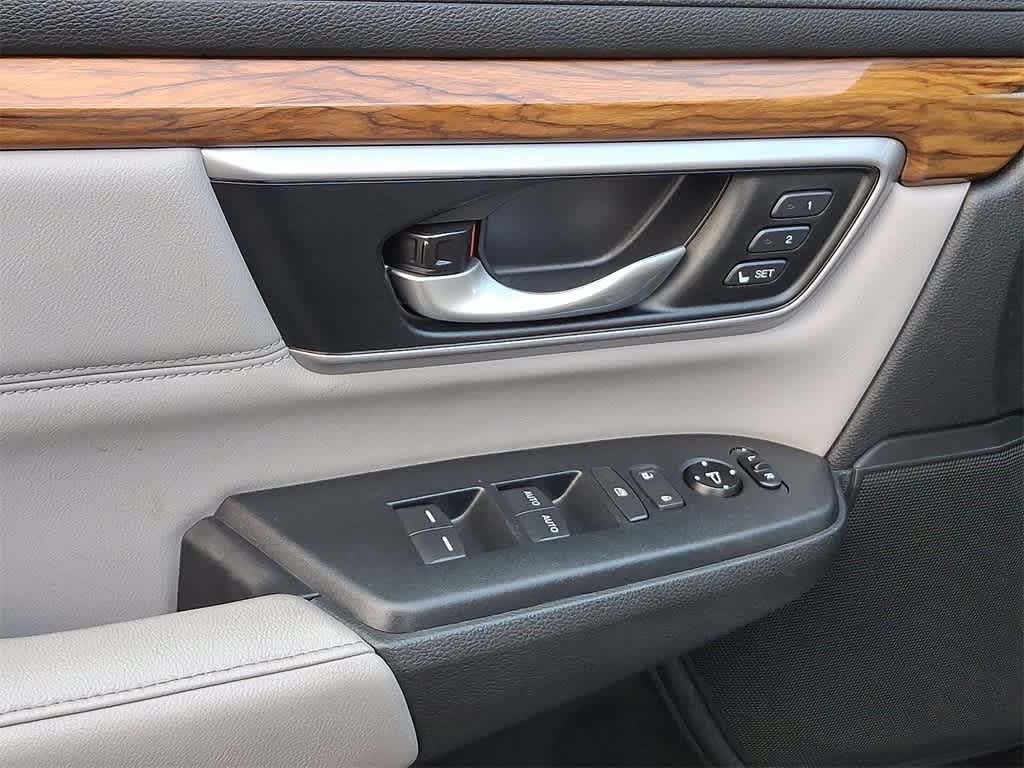 Thumbnail: 2017 Honda CR-V - 10