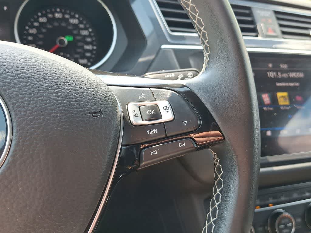 Thumbnail: 2021 Volkswagen Tiguan - 18
