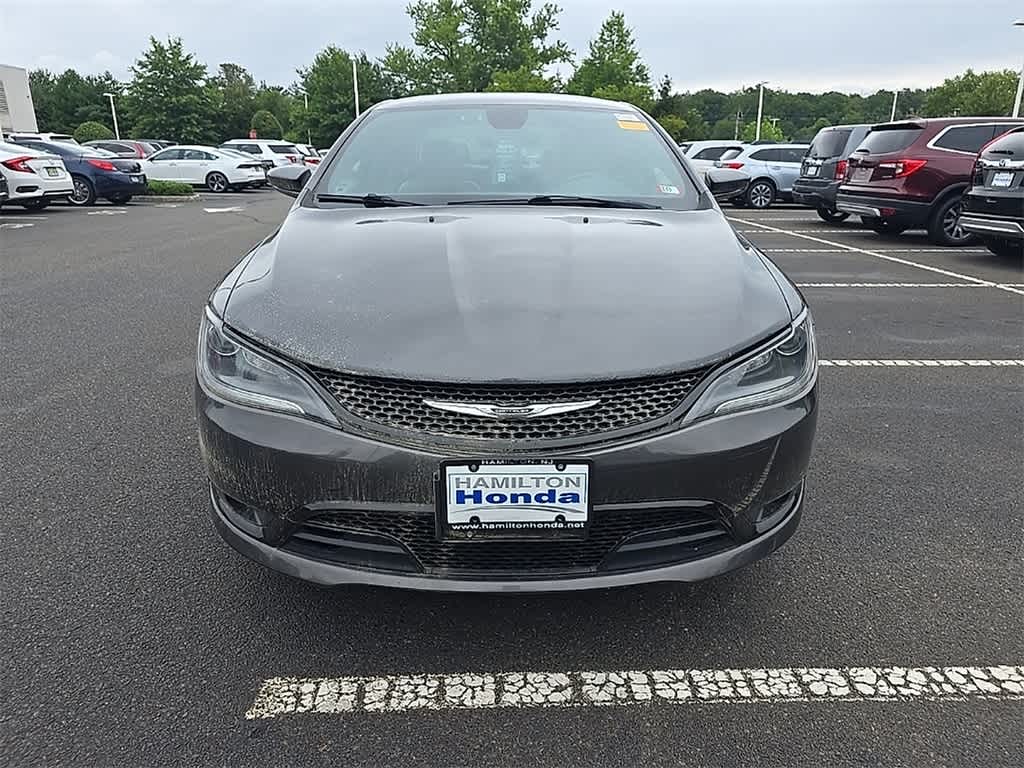 Thumbnail: 2016 Chrysler 200 - 2