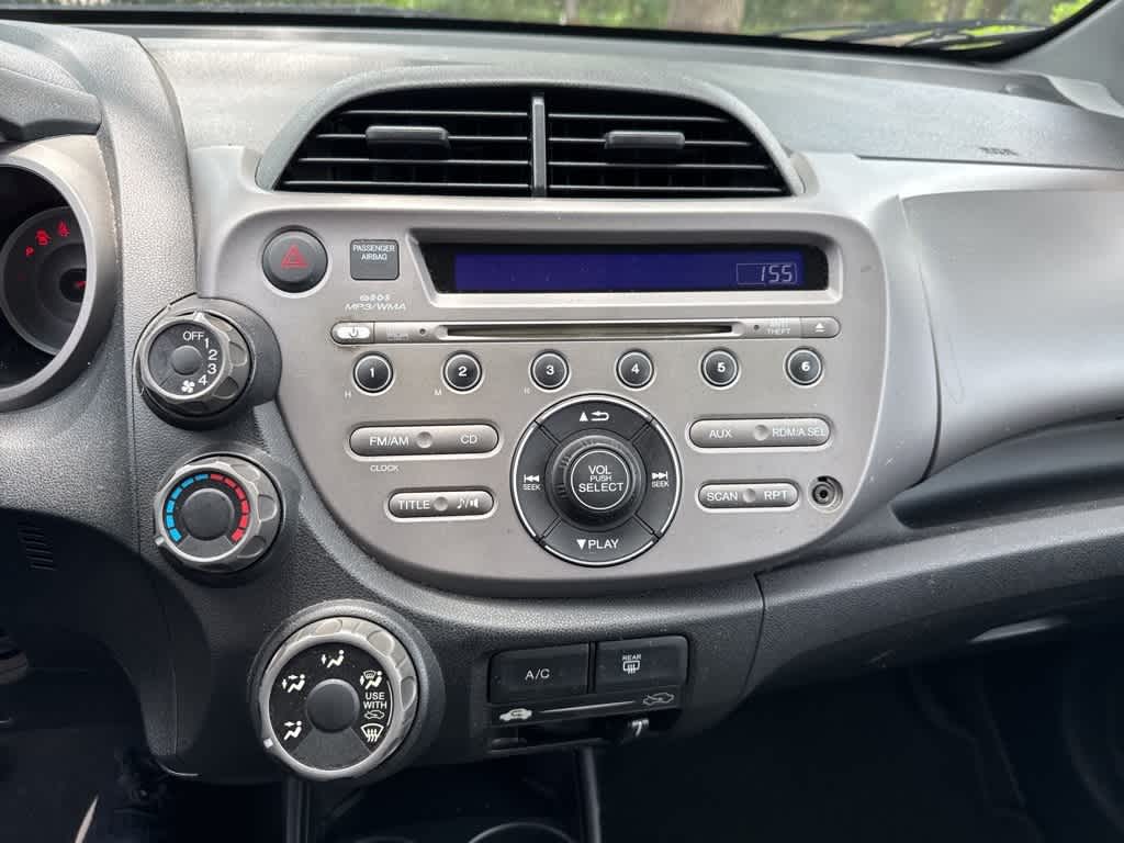 2010 Honda Fit  11