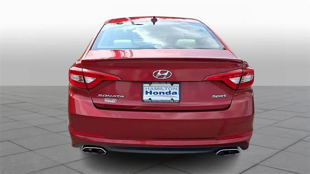 Thumbnail: 2015 Hyundai Sonata - 7