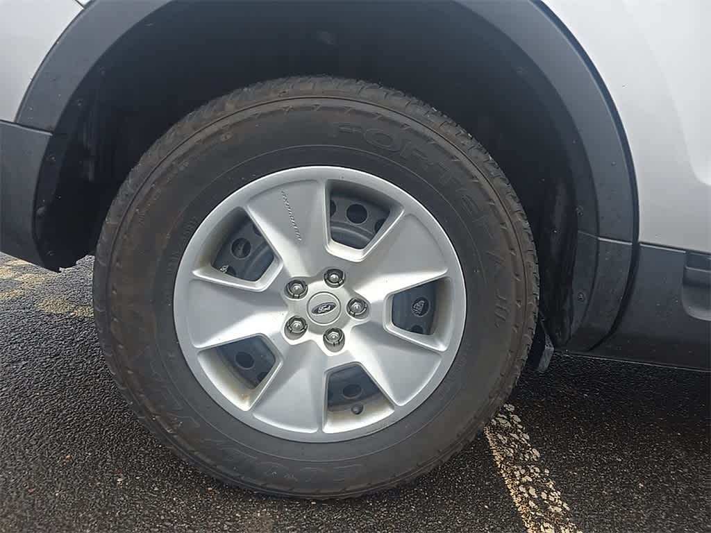 Thumbnail: 2014 Ford Explorer - 10