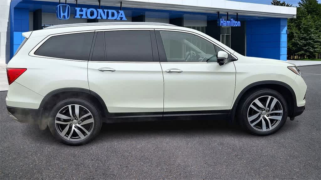 Thumbnail: 2016 Honda Pilot - 9