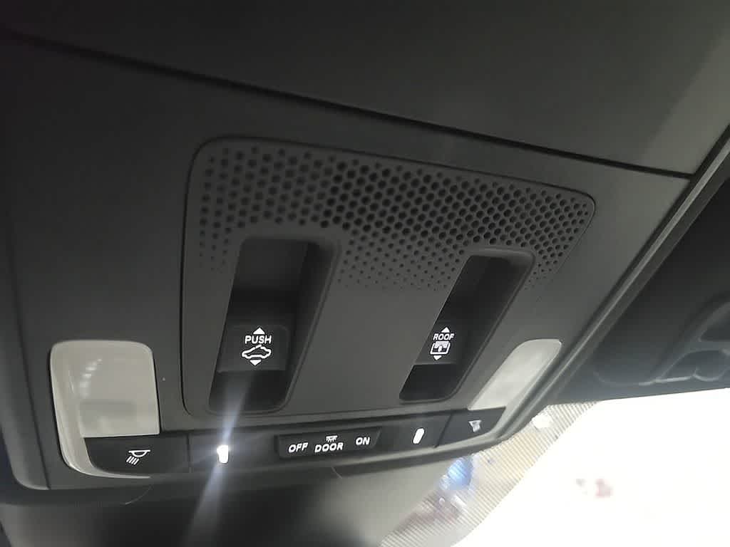 Thumbnail: 2024 Honda Pilot - 21