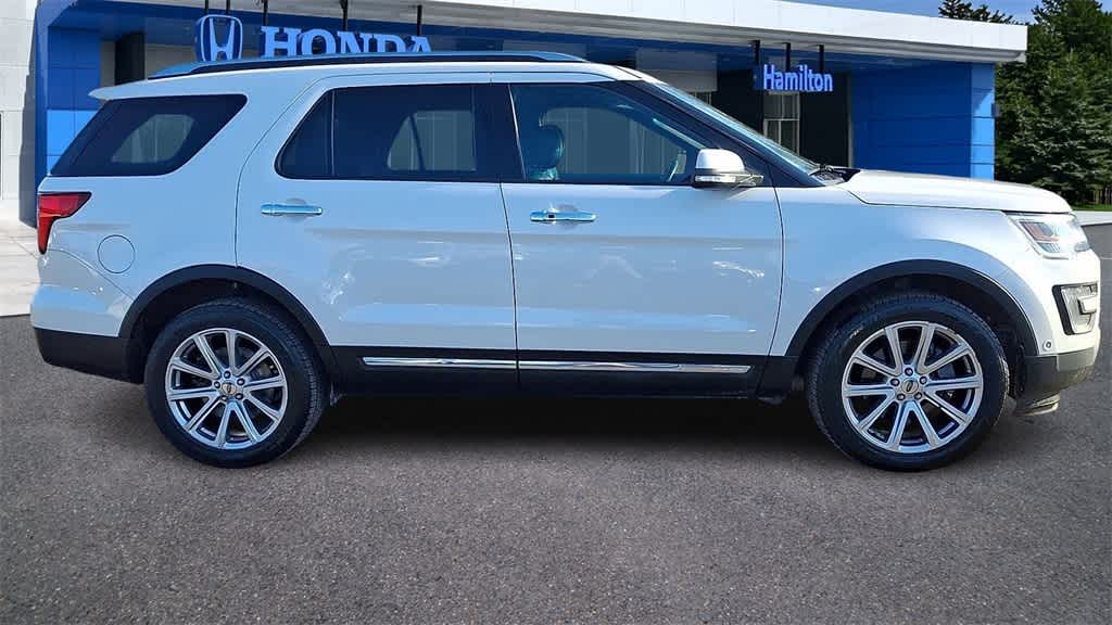 Thumbnail: 2017 Ford Explorer - 9