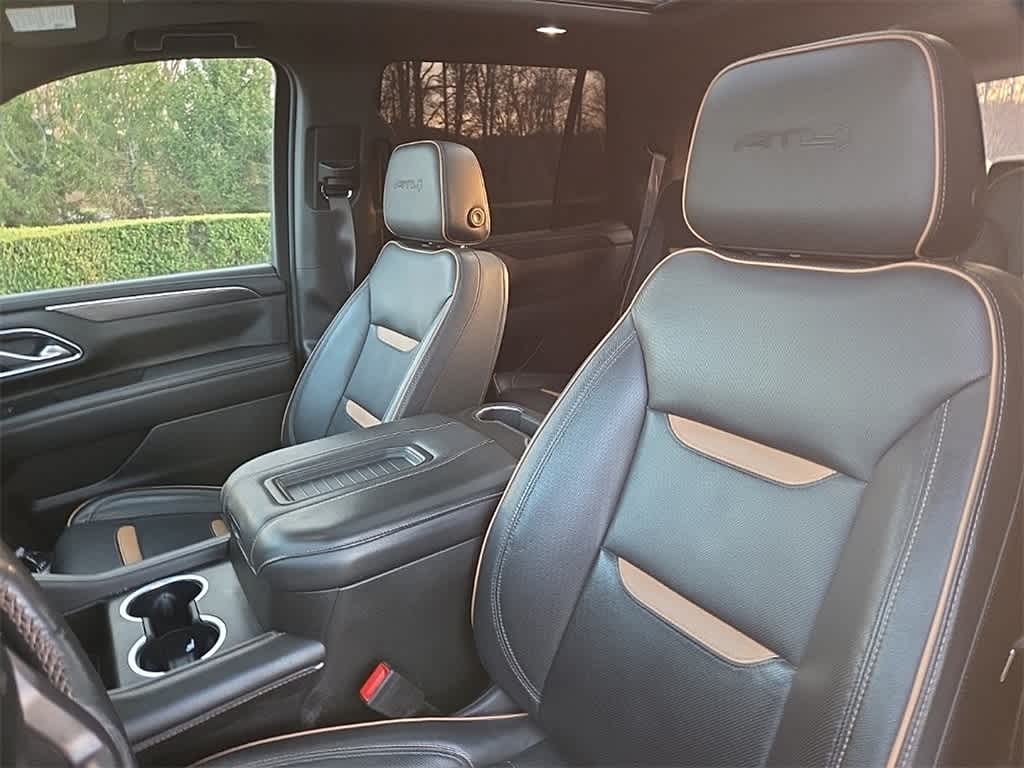 Thumbnail: 2022 GMC Yukon - 17