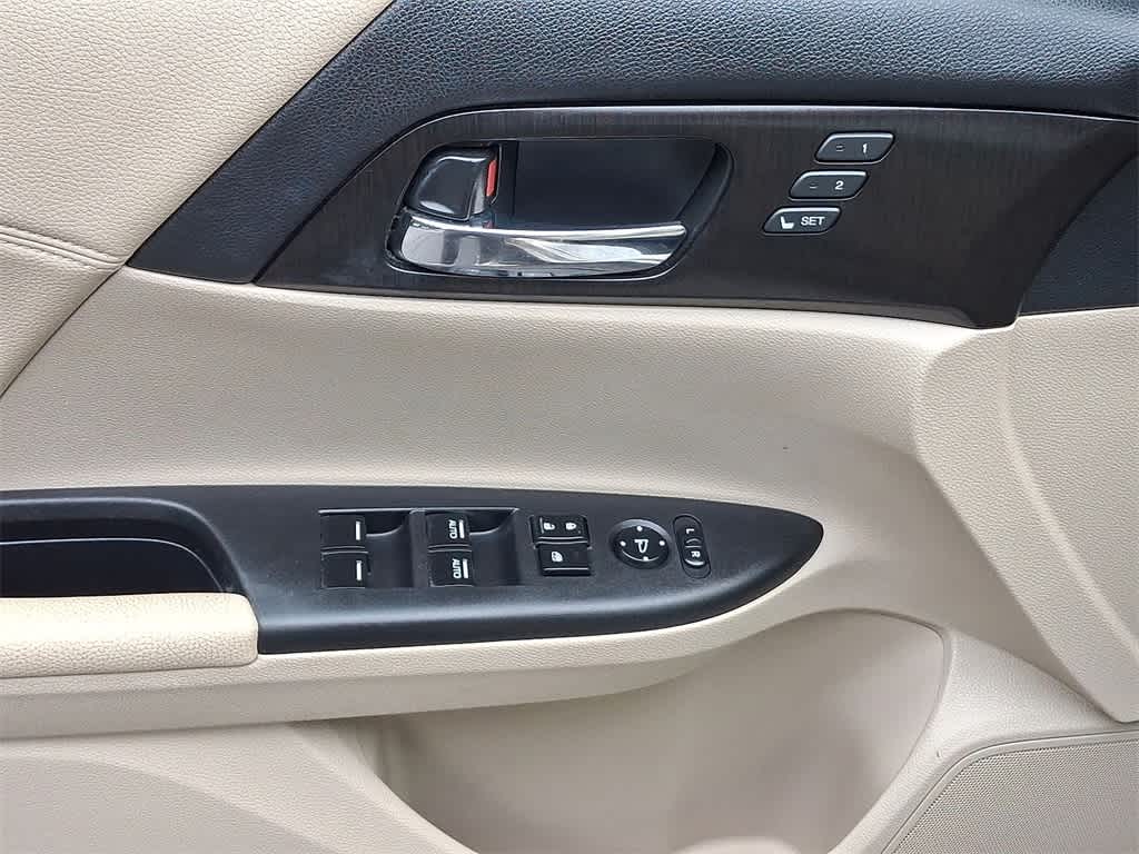 Thumbnail: 2014 Honda Accord - 10