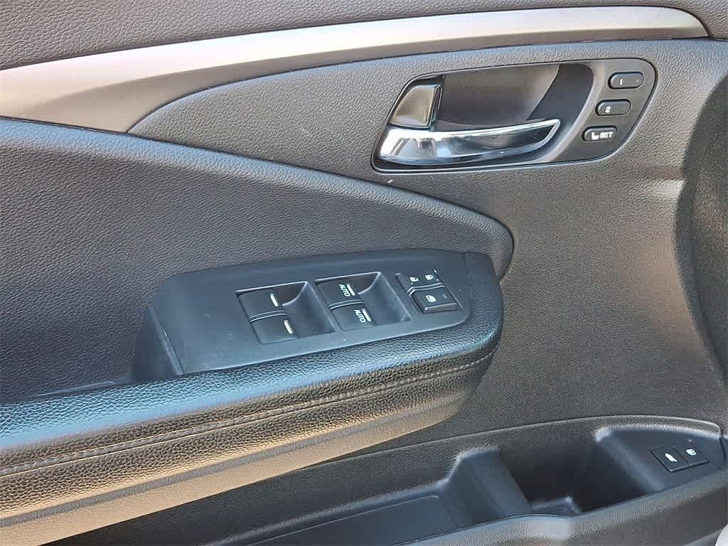 Thumbnail: 2021 Honda Pilot - 10