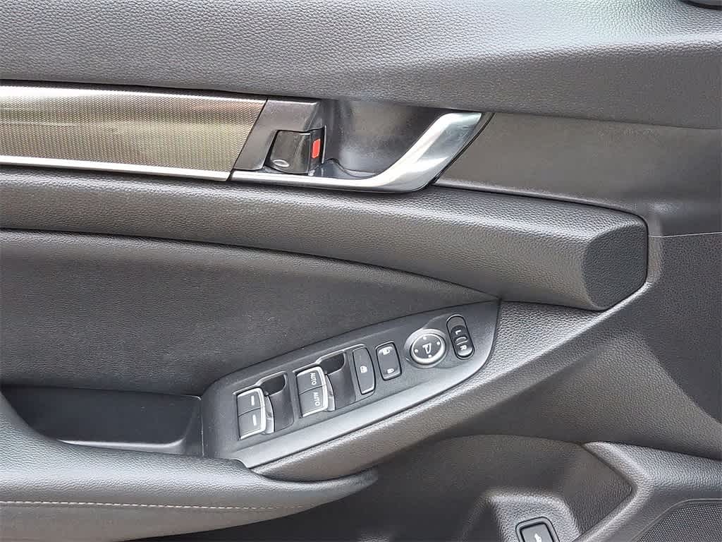 Thumbnail: 2022 Honda Accord - 10