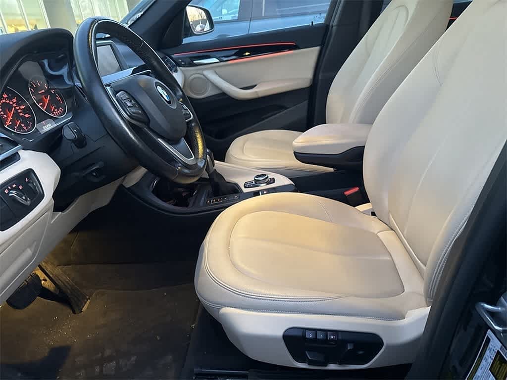 Thumbnail: 2017 BMW X1 - 8