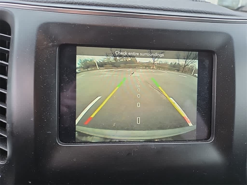 Thumbnail: 2019 Jeep Cherokee - 17