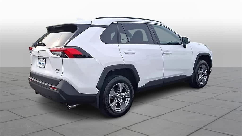 Thumbnail: 2023 Toyota RAV4 - 8