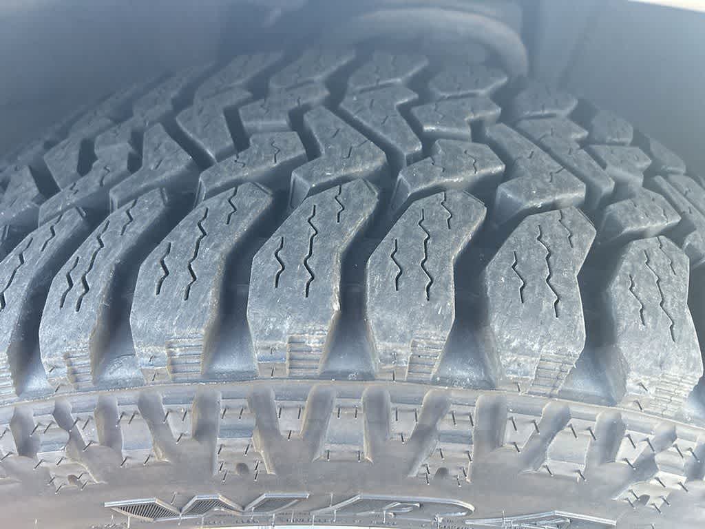 Thumbnail: 2017 Chevrolet Tahoe - 29