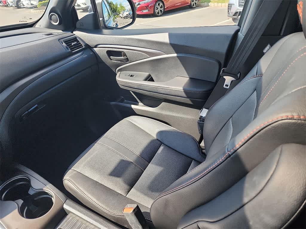 Thumbnail: 2022 Honda Passport - 10