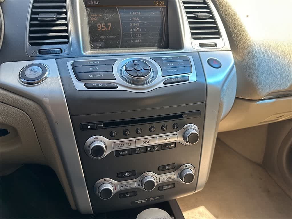 Thumbnail: 2012 Nissan Murano - 11