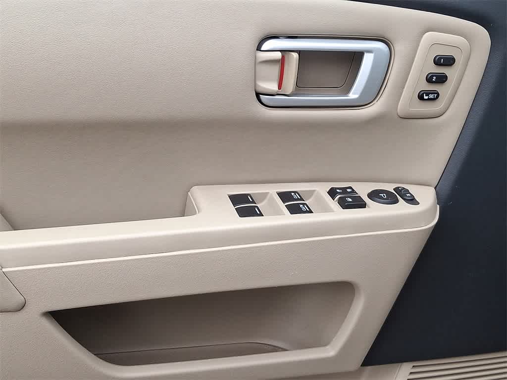 Thumbnail: 2014 Honda Pilot - 2