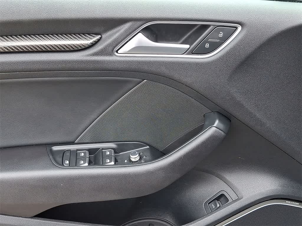 Thumbnail: 2019 Audi S3 - 10