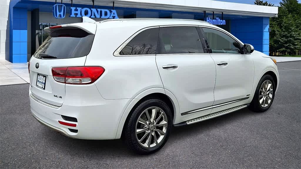 Thumbnail: 2016 Kia Sorento - 8