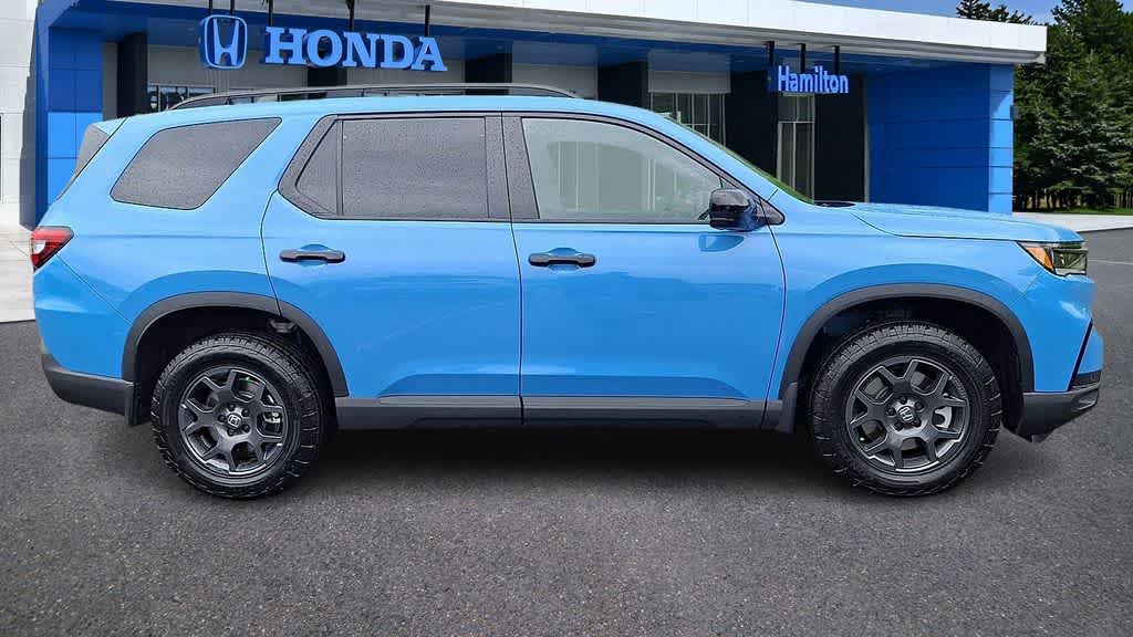 Thumbnail: 2025 Honda Pilot - 9