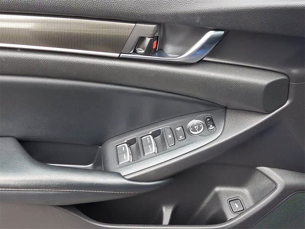 Thumbnail: 2018 Honda Accord - 10