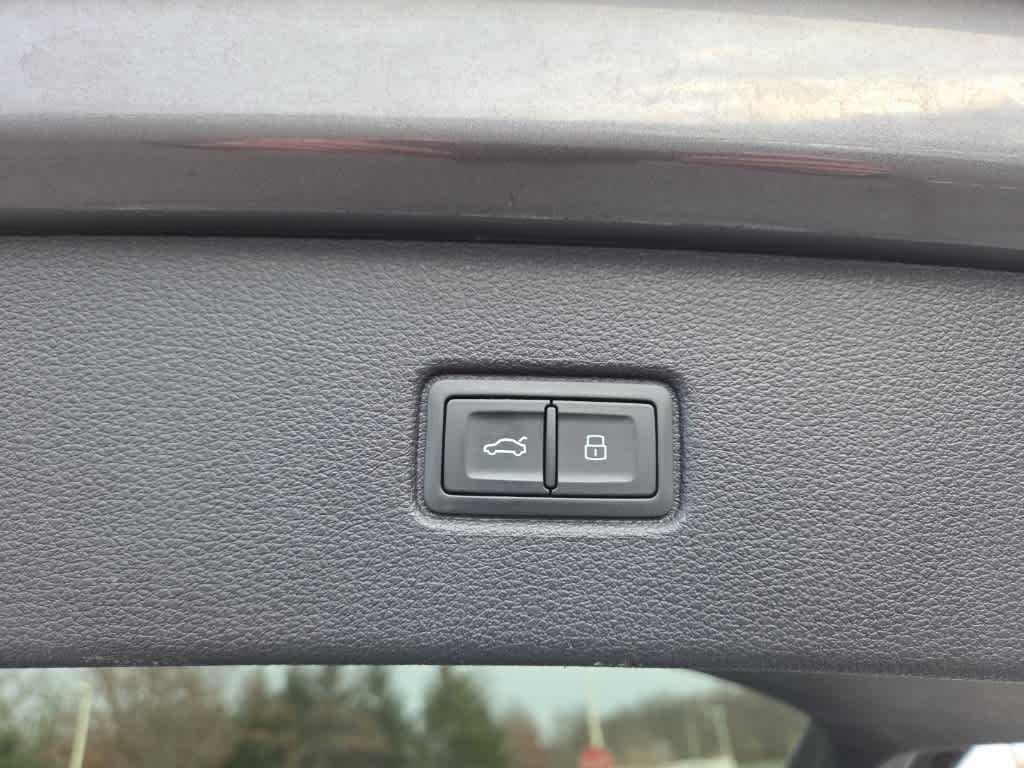 Thumbnail: 2019 Audi Q7 - 14