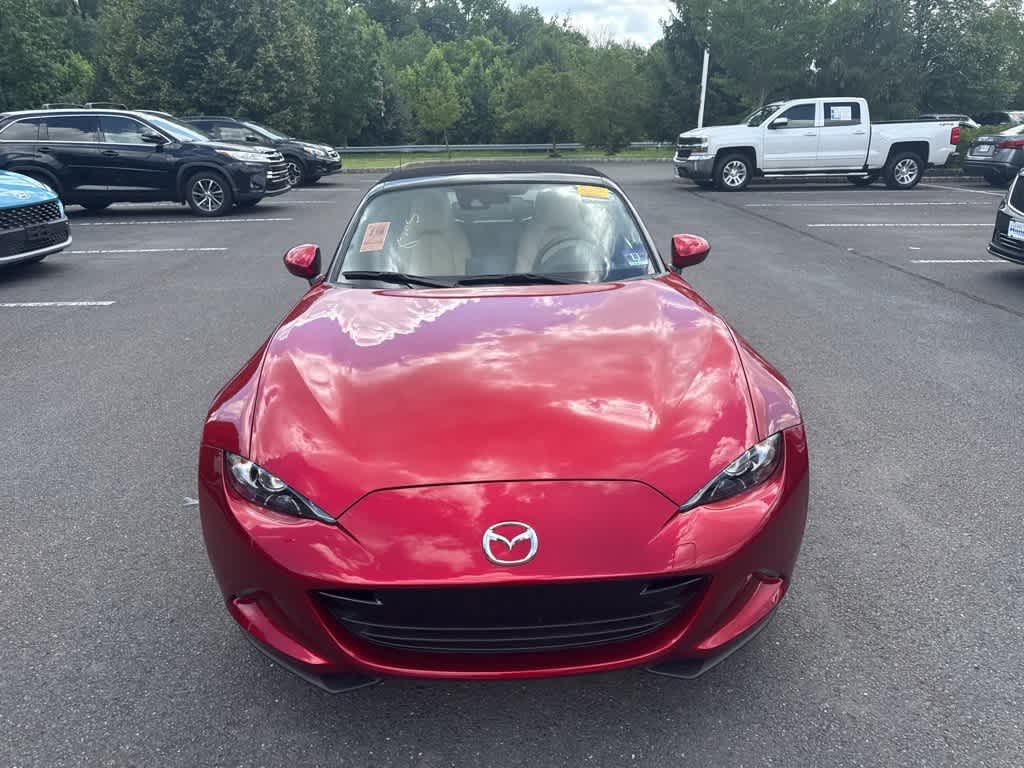 Thumbnail: 2019 Mazda MX-5 Miata - 16
