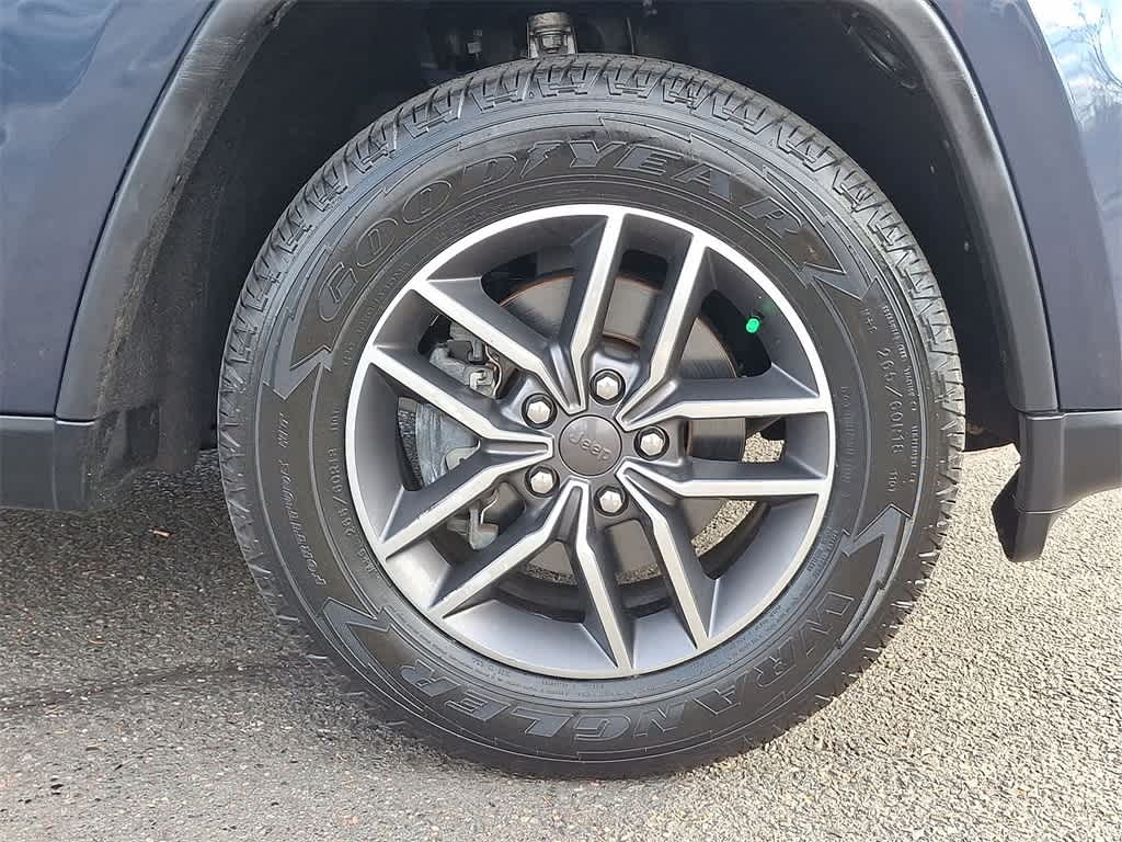 Thumbnail: 2020 Jeep Grand Cherokee - 26