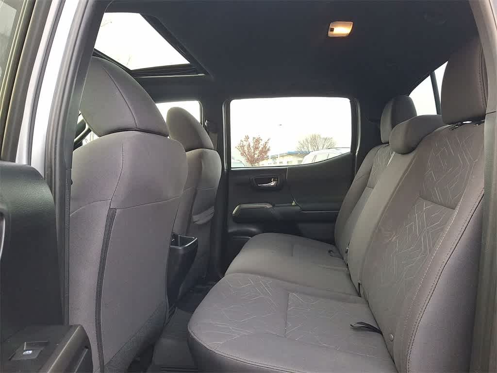 Thumbnail: 2017 Toyota Tacoma - 20