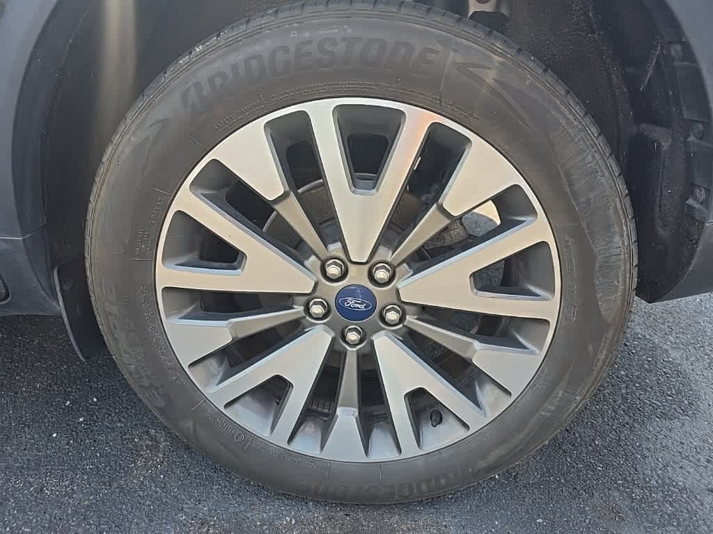 2021 Ford Escape Titanium Hybrid 9