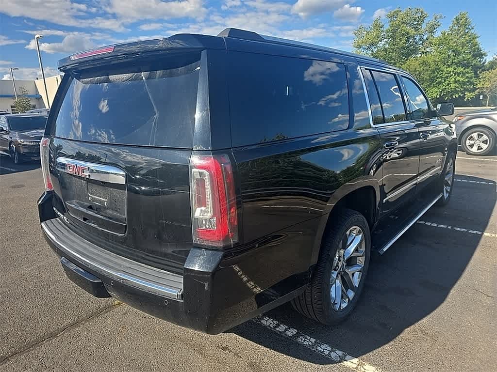 Thumbnail: 2019 GMC Yukon XL - 4