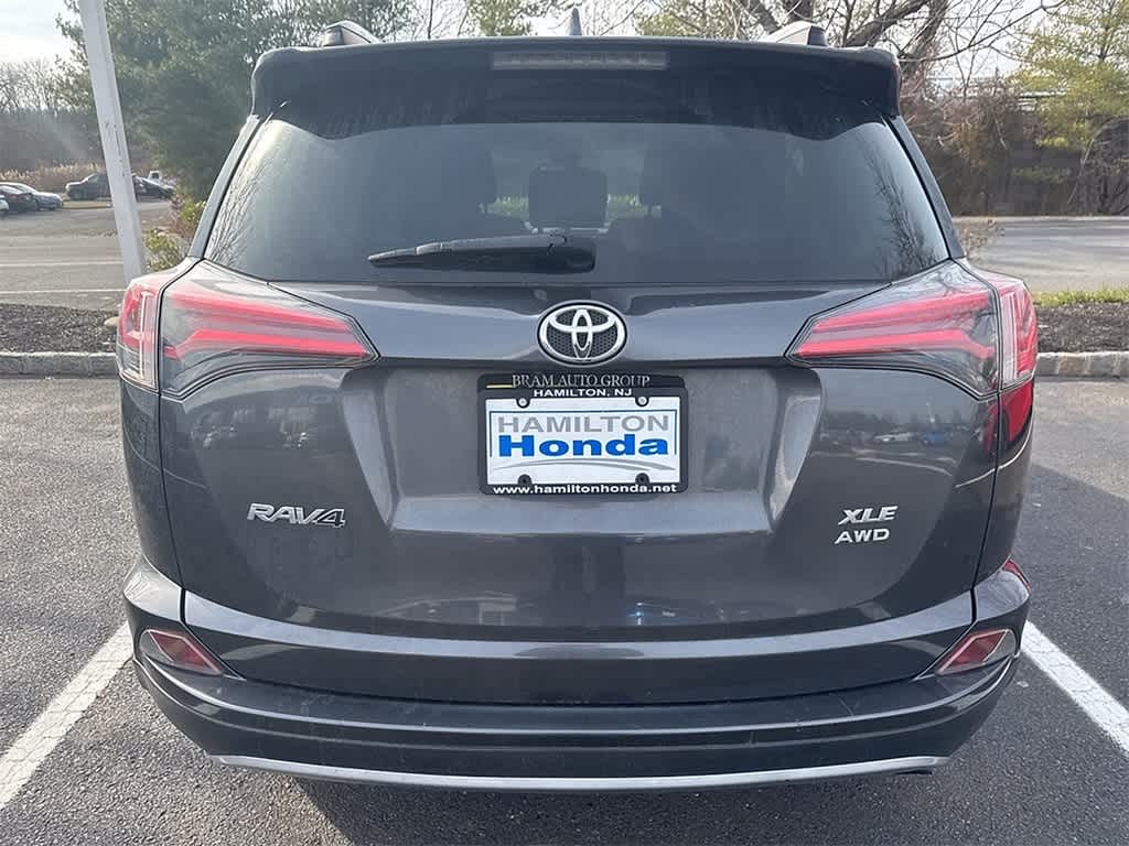 Thumbnail: 2017 Toyota RAV4 - 5