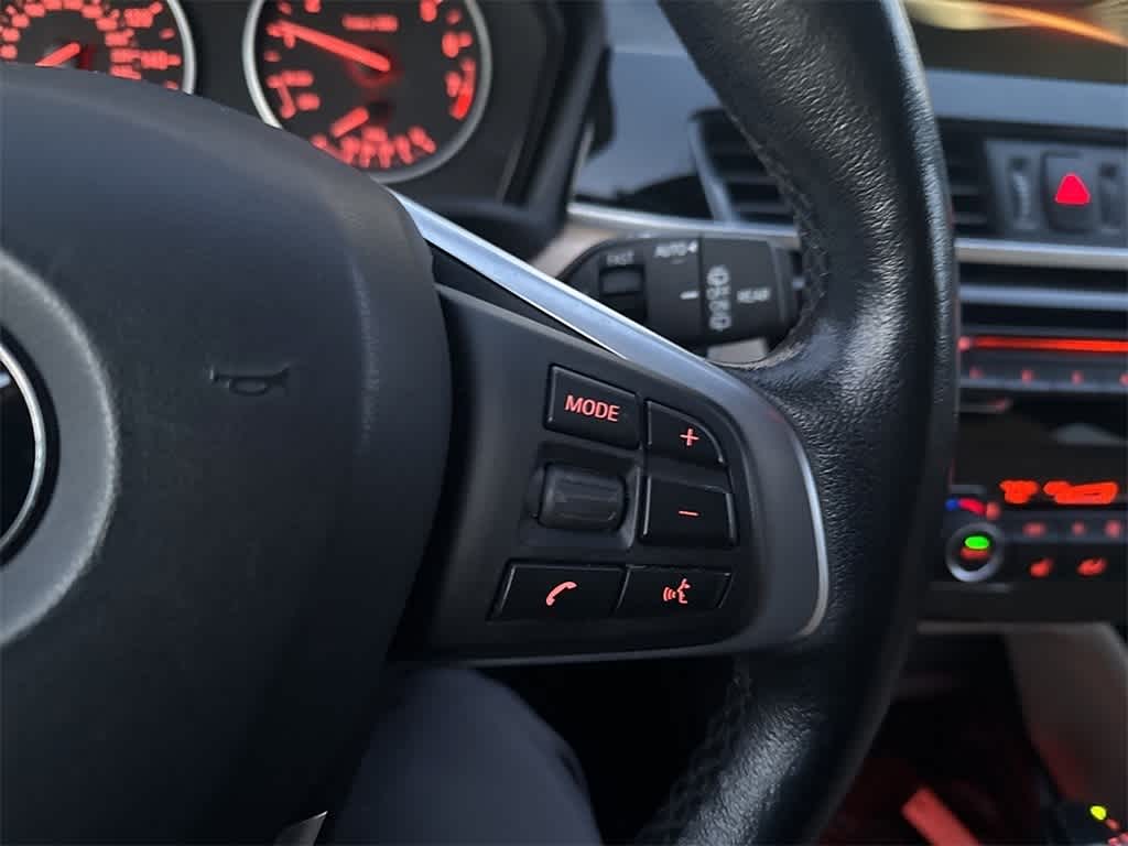 Thumbnail: 2017 BMW X1 - 10