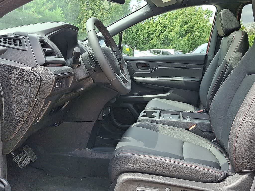 Thumbnail: 2026 Honda Odyssey - 12