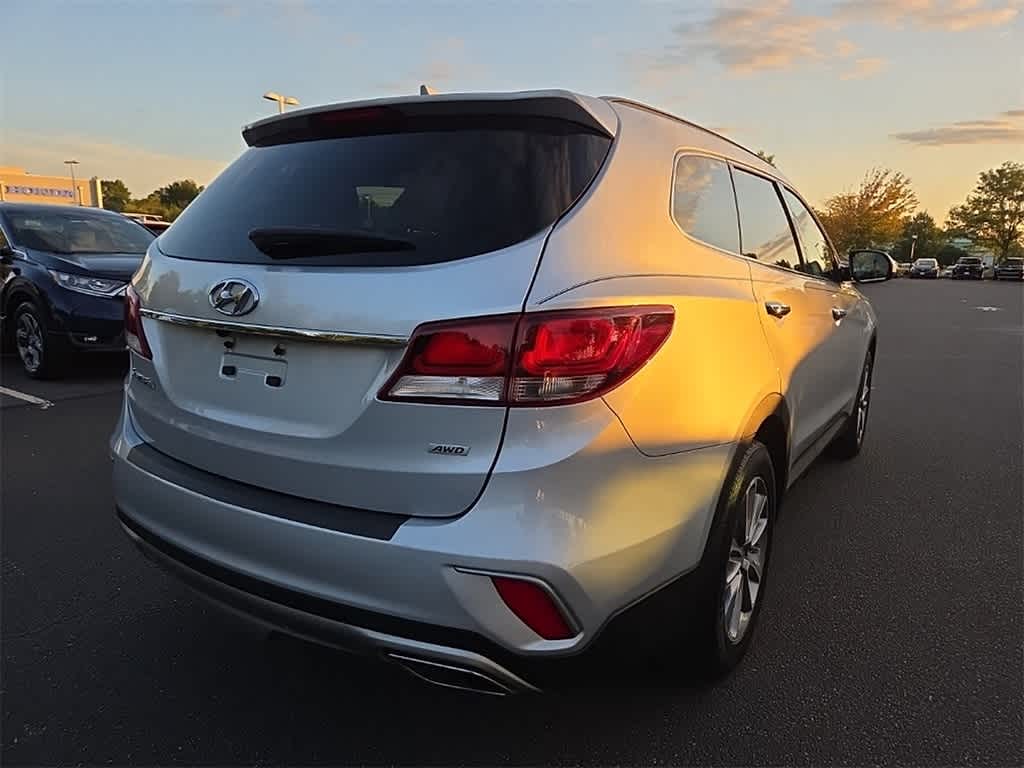 Thumbnail: 2017 Hyundai Santa Fe - 5