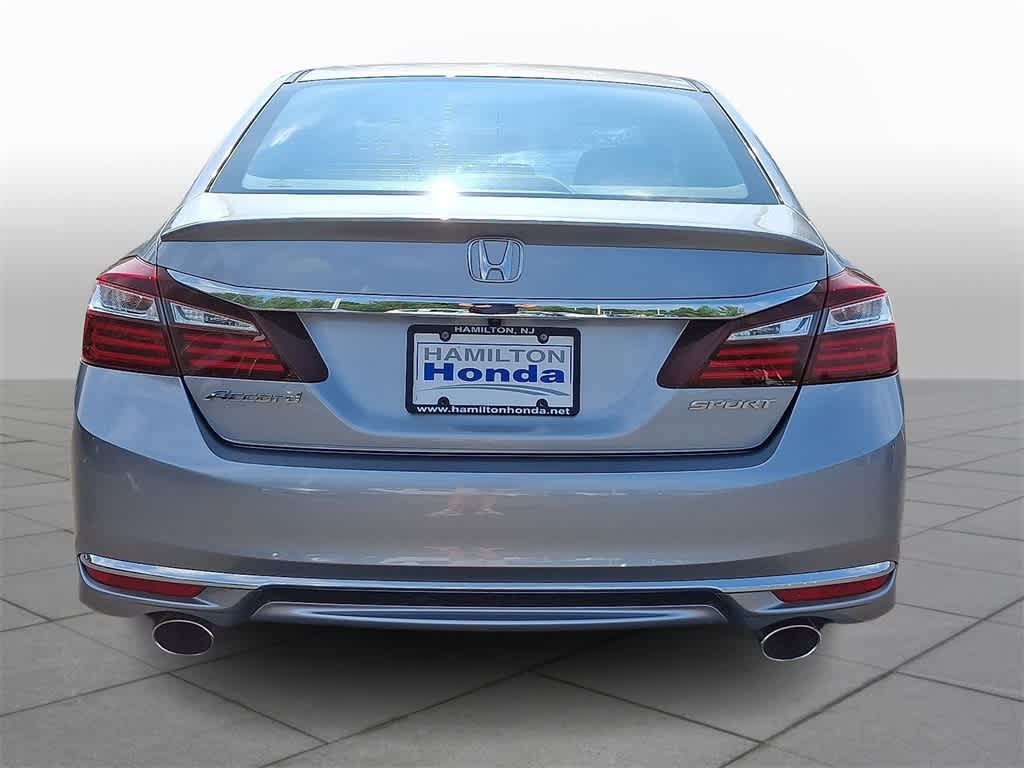 Thumbnail: 2017 Honda Accord - 15