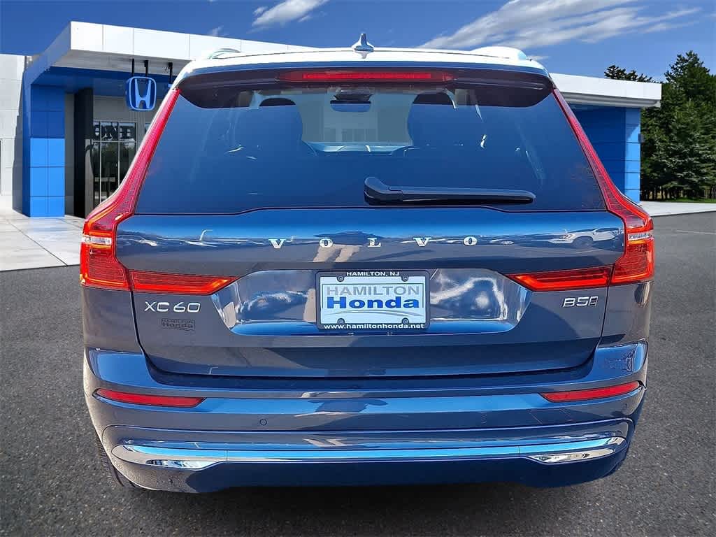 Thumbnail: 2022 Volvo XC60 - 23