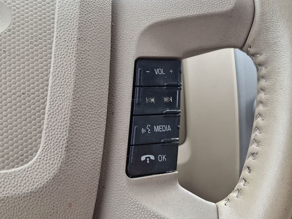 Thumbnail: 2010 Ford Escape - 18