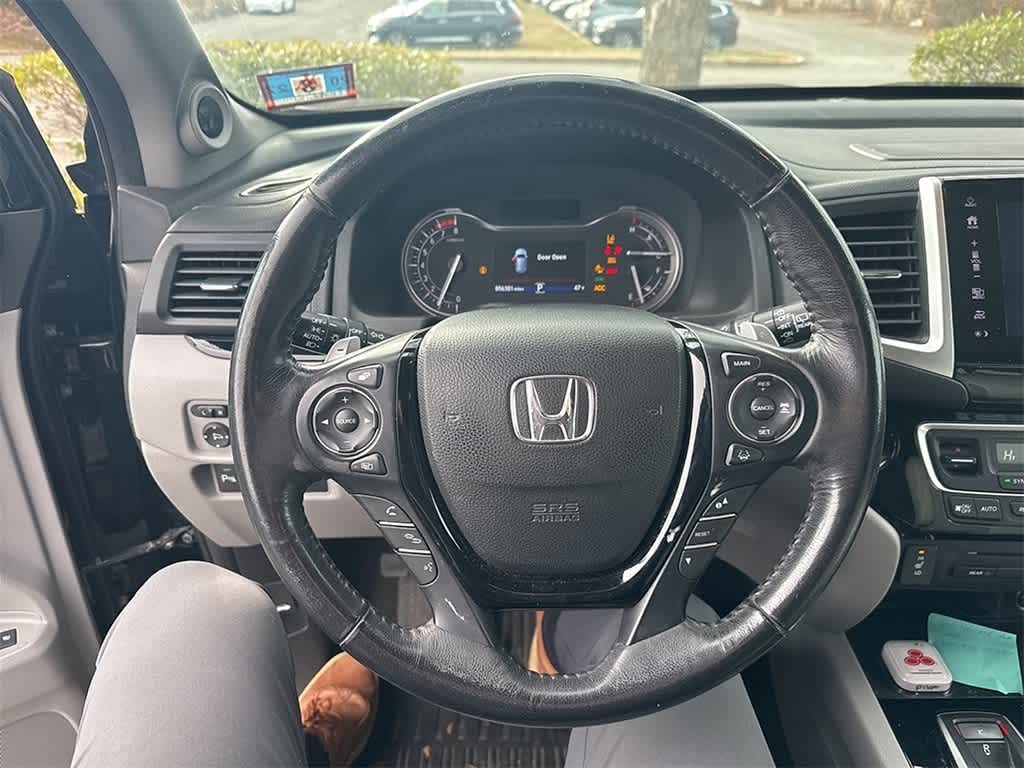 Thumbnail: 2018 Honda Pilot - 11