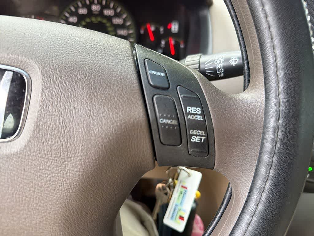 Thumbnail: 2005 Honda Accord - 18