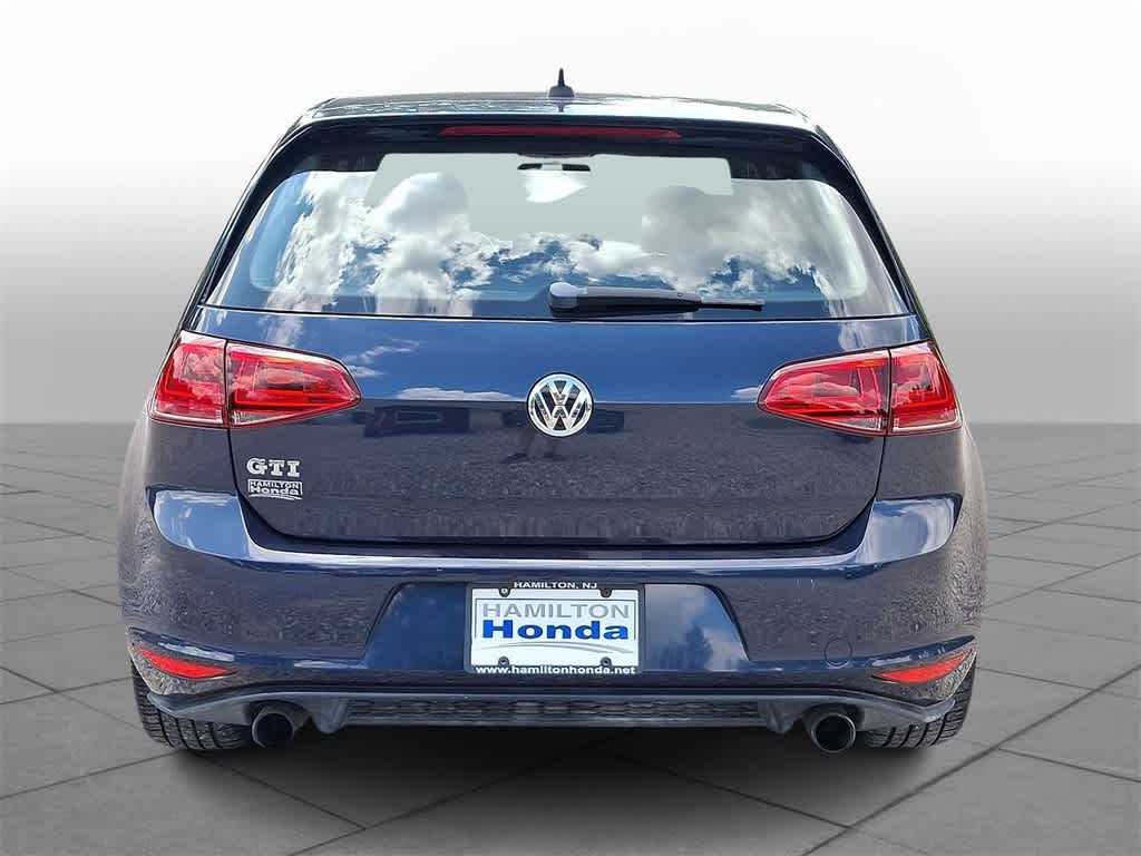 Thumbnail: 2015 Volkswagen Golf - 23