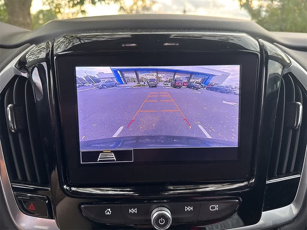 Thumbnail: 2020 Chevrolet Traverse - 13