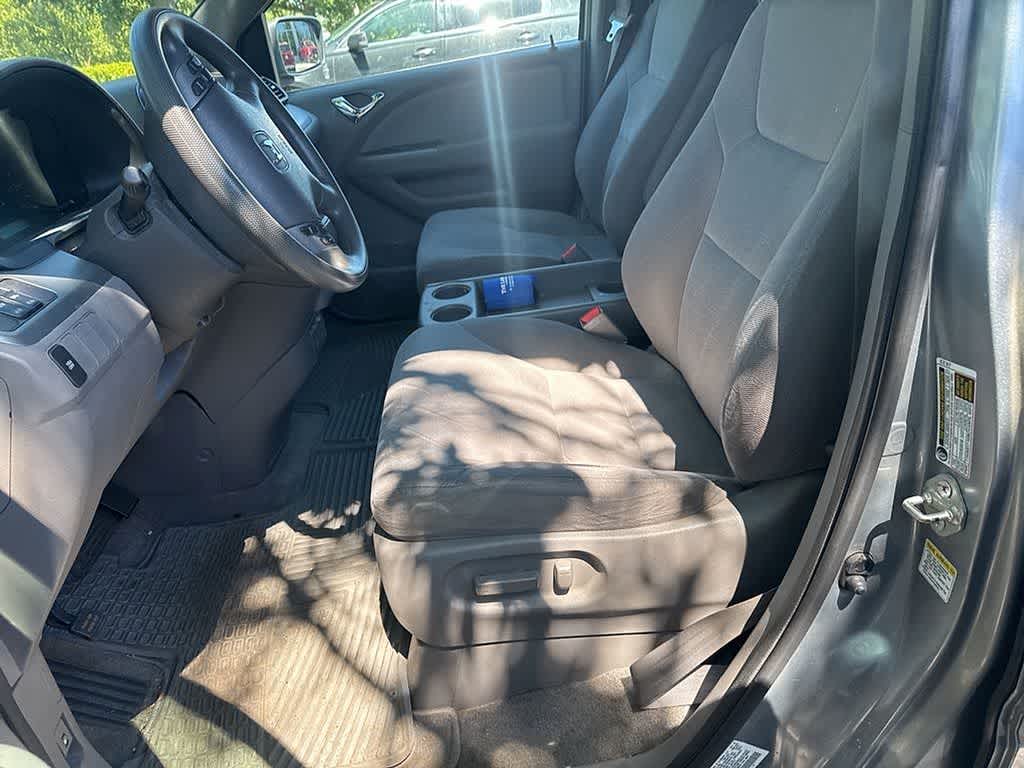 Thumbnail: 2010 Honda Odyssey - 9