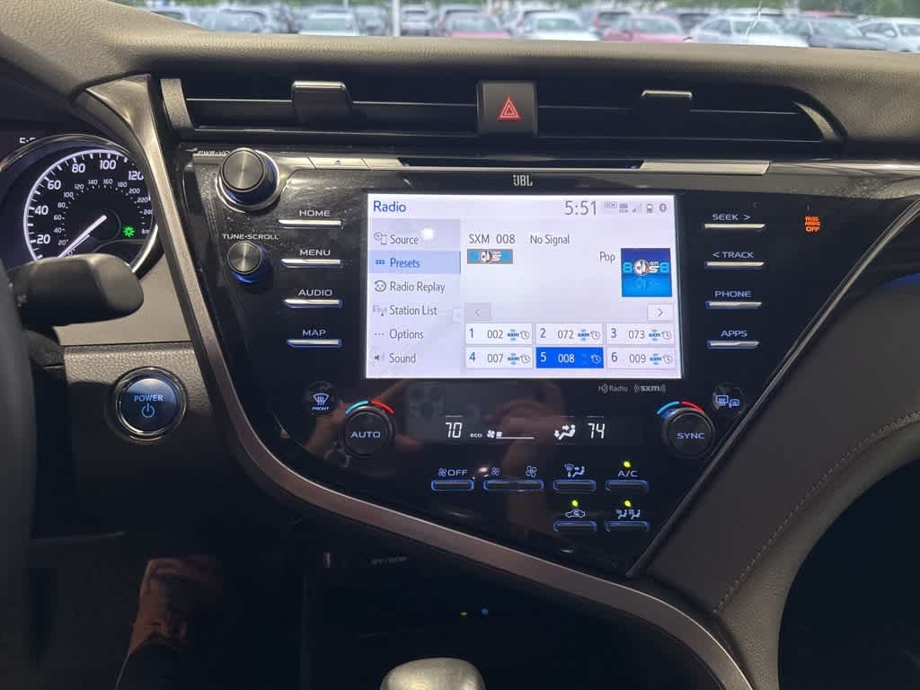 Thumbnail: 2019 Toyota Camry - 16