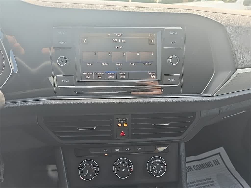 Thumbnail: 2021 Volkswagen Jetta - 11
