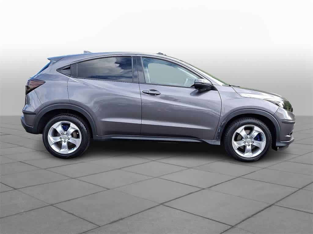 Thumbnail: 2016 Honda HR-V - 25